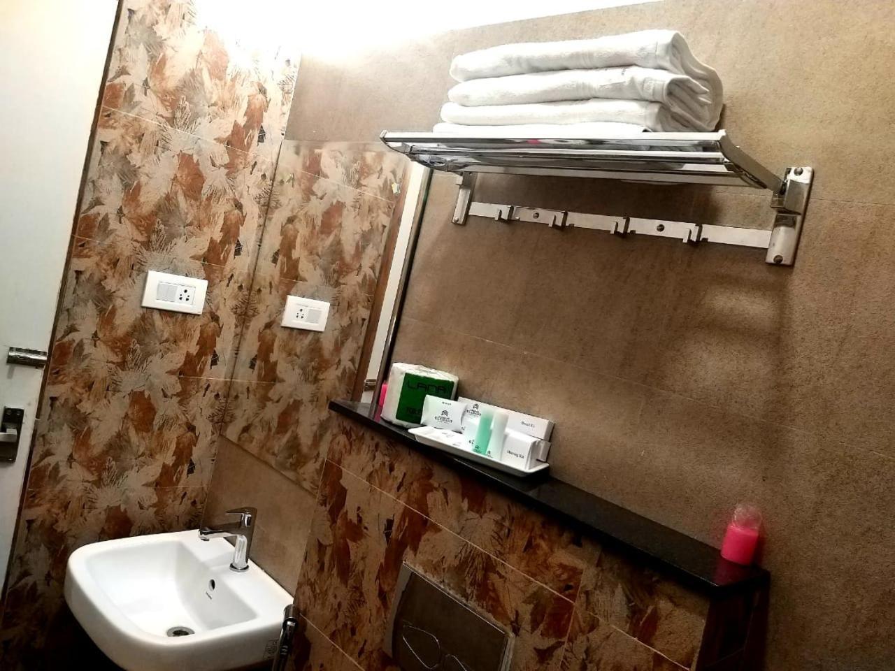 Grand Elegant Hotel Chennai Luaran gambar