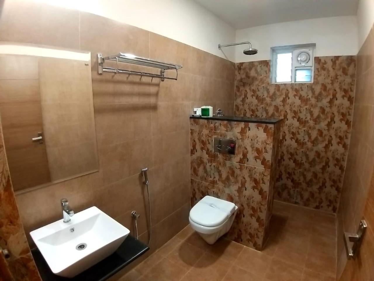 Grand Elegant Hotel Chennai Luaran gambar